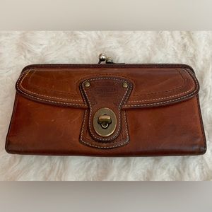 Vintage Coach turn lock wallet